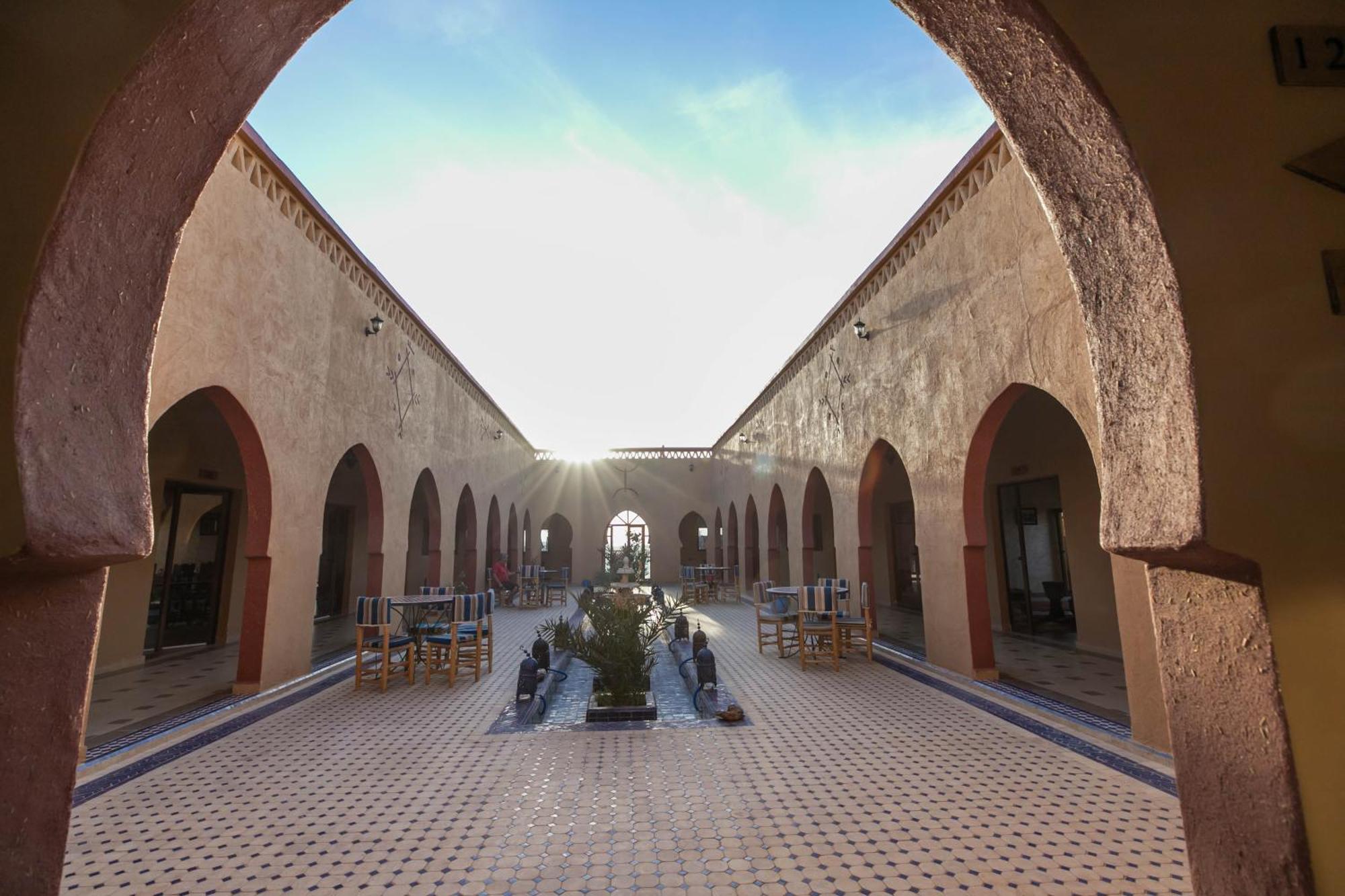 Berber Palace Merzouga Buitenkant foto