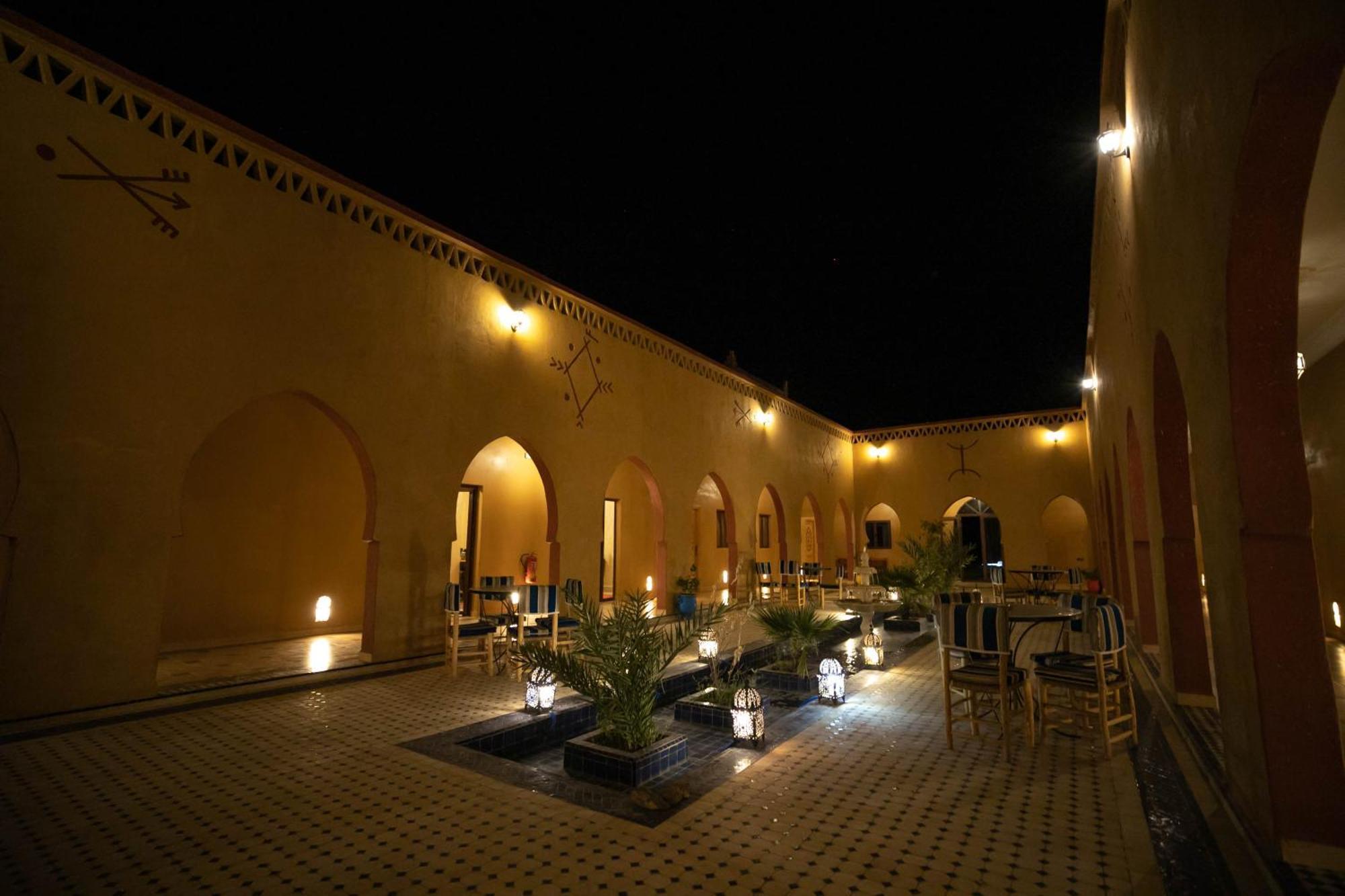 Berber Palace Merzouga Buitenkant foto