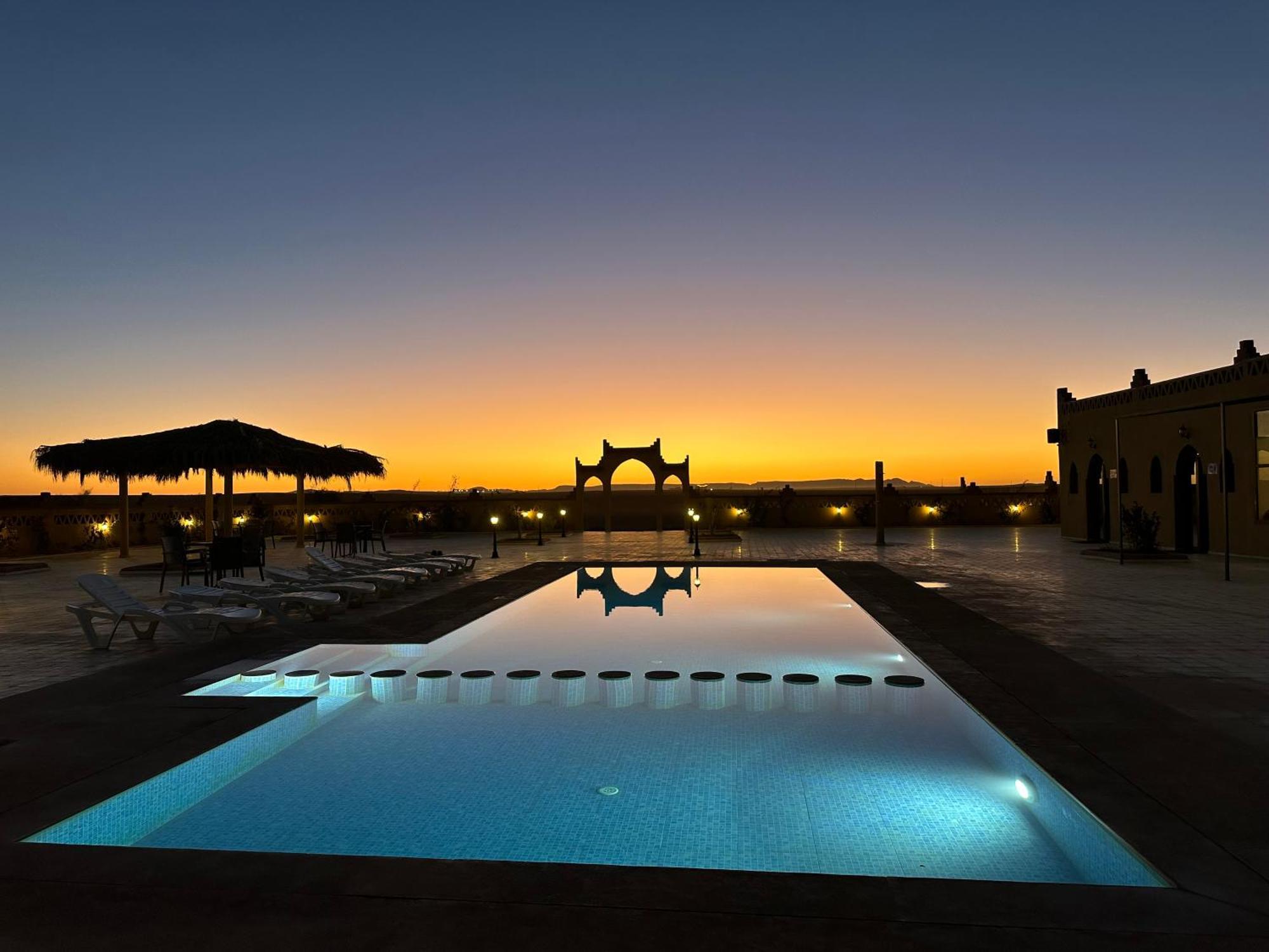 Berber Palace Merzouga Buitenkant foto